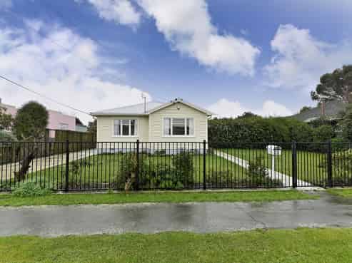 17 Mcgregors Road, Bromley