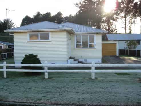 5 Jenks Street, Foxton