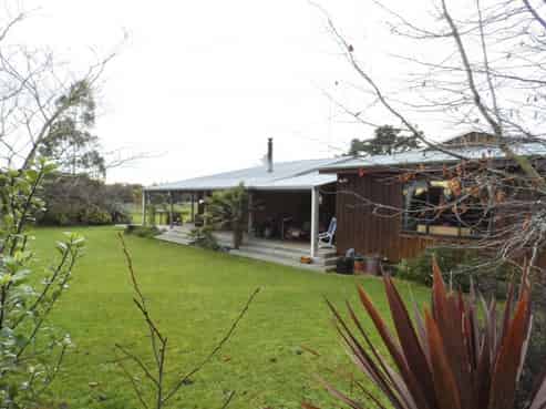 50 Charles Street, Takapau