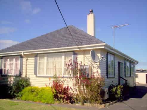 185 Egmont Street, Patea