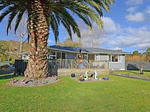 2 Molloys Road, Te Marua