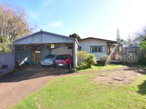 59 The Circle, Manly