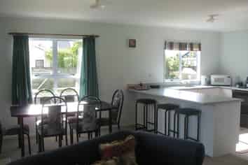 1/231 Waimaire Avenue, Matarangi