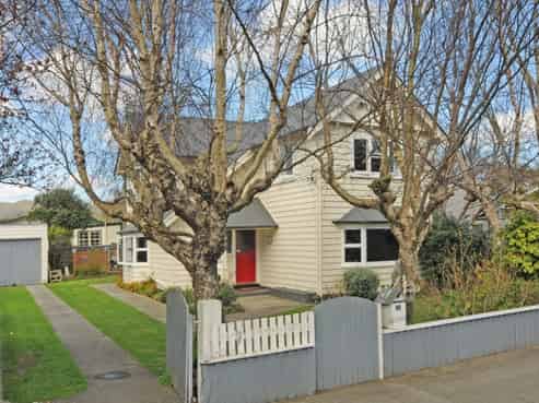 28 Pharazyn Street, Melling