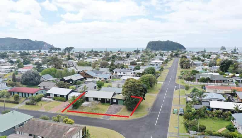 100 Susan Street, Whangamata