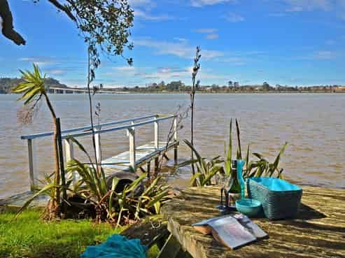 27 Ferry Parade, Herald Island