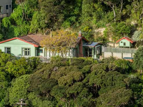 48 Cluny Road, Plimmerton