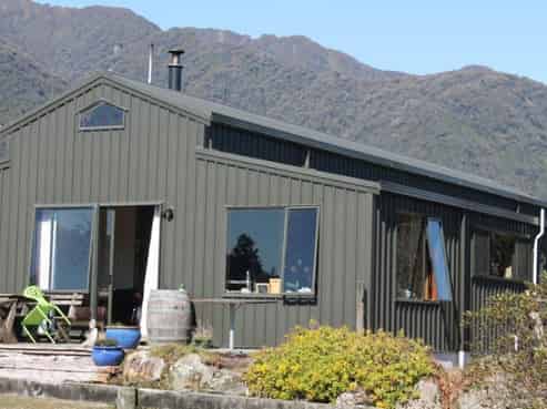 70 Greens Road, Franz Josef Glacier