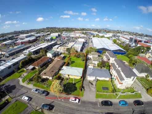 13 Woodall Place, Totara Vale