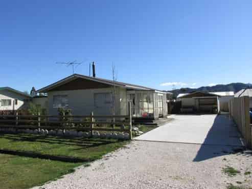 2 Walsh Street, Reefton
