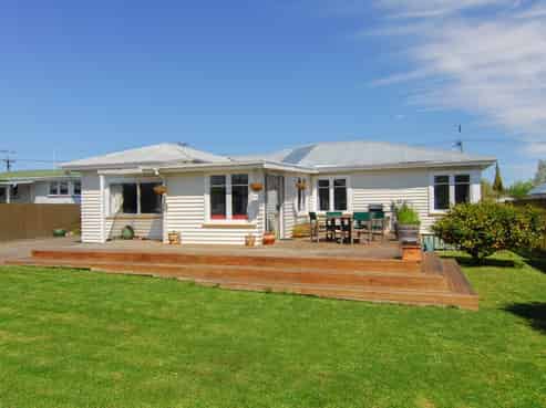 12 Woburn Street, Waipukurau and Surrounds