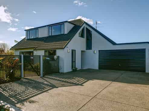 125B Rocking Horse Road, Southshore