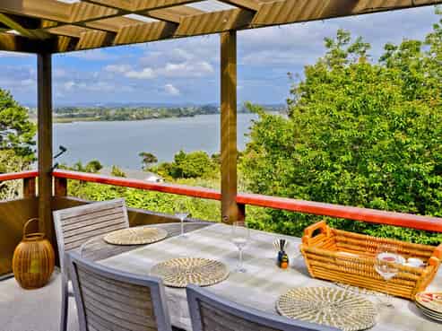 153 Attwood Road, Paremoremo