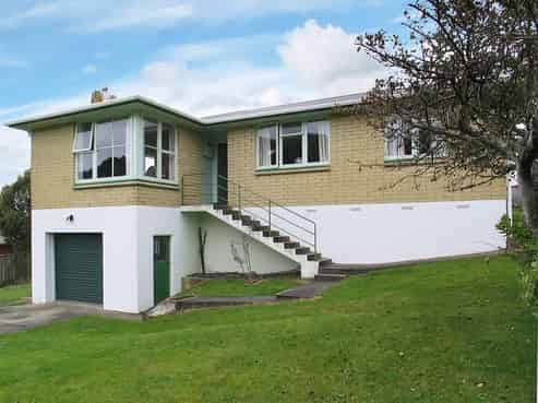 1 Mahinawa Street, Takapuwahia