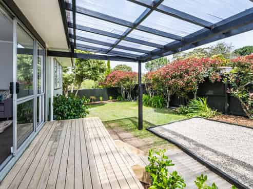 2/34 Reynella Drive, Massey