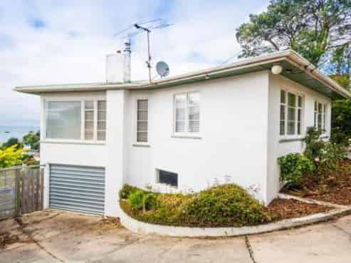 151 Easther Crescent, Kew