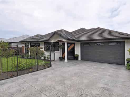 16 Aston Drive, Waimairi Beach