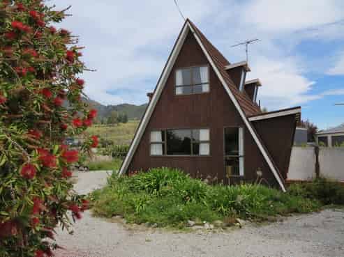 762 Abel Tasman Drive, Pohara