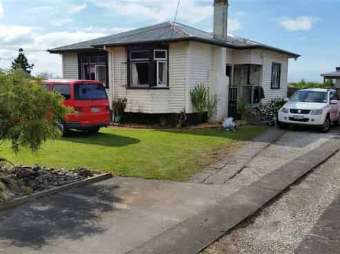 677 State Highway 25, Waitakaruru