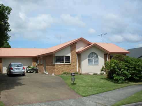 25 Brymer Road, Grandview Heights