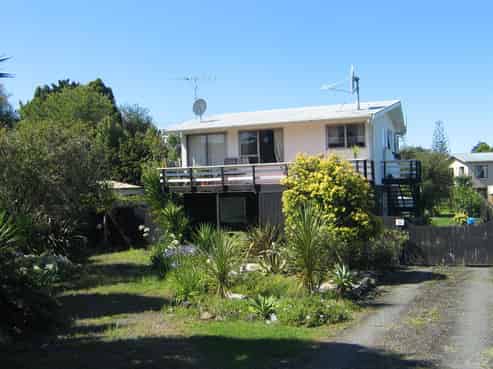 11 Bays Road, Orere Point