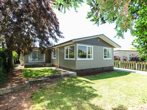 12 Tasman Street, Havelock North