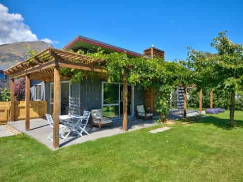 11 Erskine Street, Lake Hayes Estate