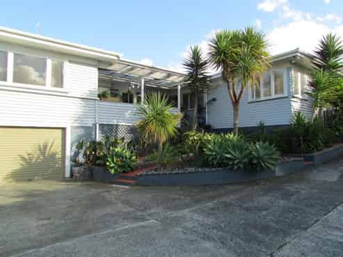 28 School Road, Wellsford