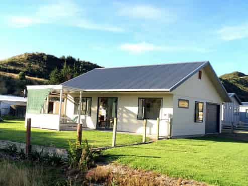 13 Ratau Street, Mahia