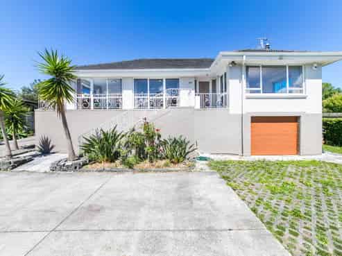 423B Blockhouse Bay Road, Blockhouse Bay