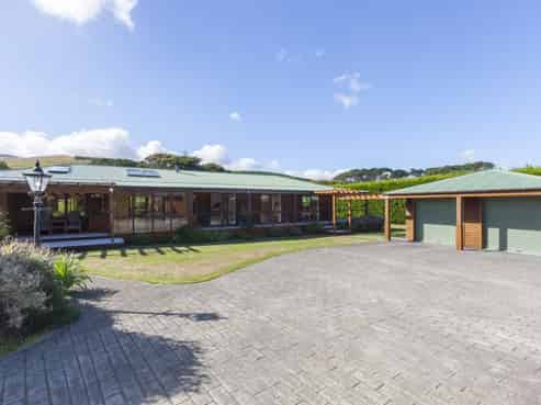 22B Sea Vista Drive, Pukerua Bay
