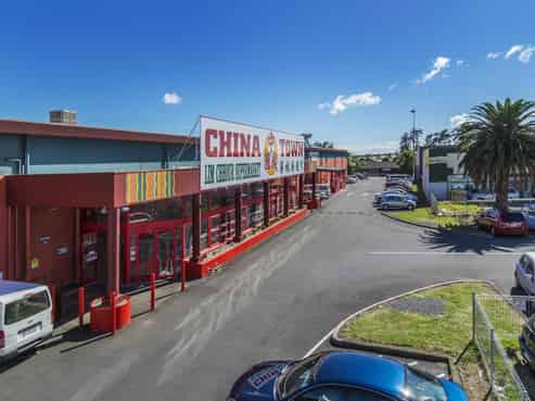 CHOOSE YOUR CHINATOWN SHOP