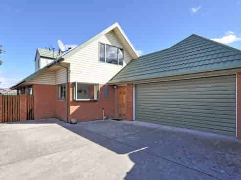 67 Moffett Street, Islington