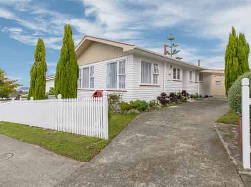 19 Akaroa Drive, Maupuia