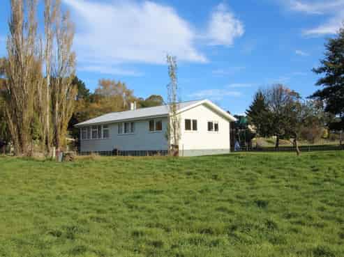 30 Wellington Street, Enfield and Surrounds