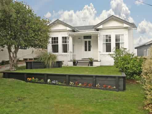 69 Herald Street, Berhampore