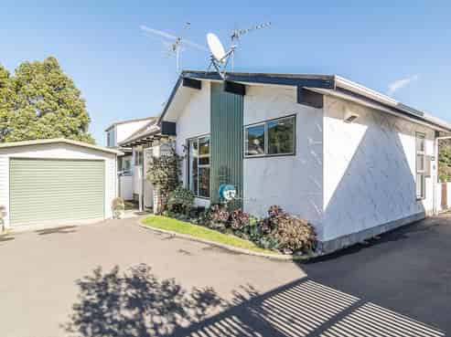 42 Weka Street, Miramar