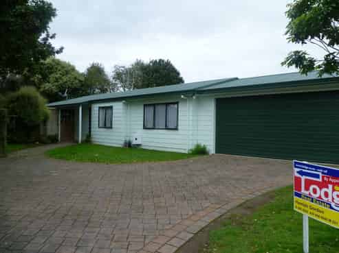 13 Plymouth Place, Fairview Downs