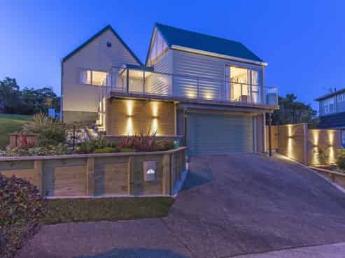 3 Lone Tree Grove, Kelson