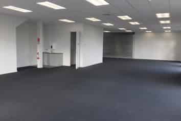 Office, showroom or distribution - For Lease