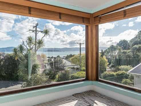 5 Manuka Terrace, Eastbourne