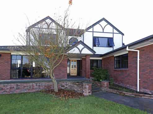 11 Country Lane, Western Heights