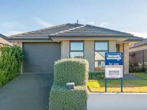 27 Philippe Avenue, Yaldhurst
