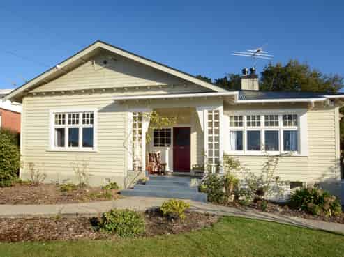 21 Thoreau Street, Concord