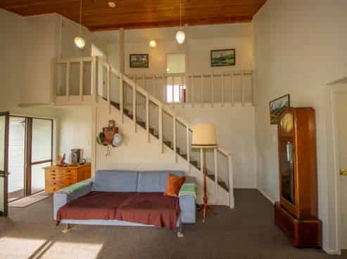 61 Stratford Drive, Cable Bay