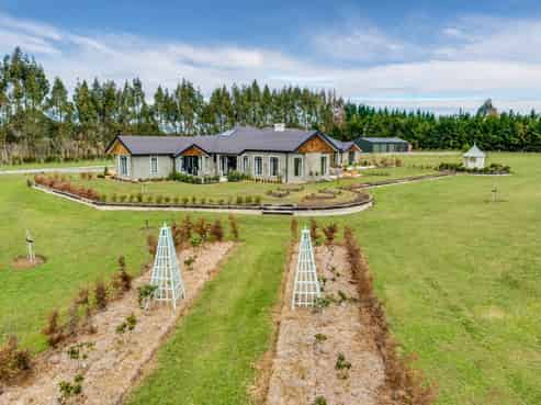 155 Swannanoa Road, Fernside