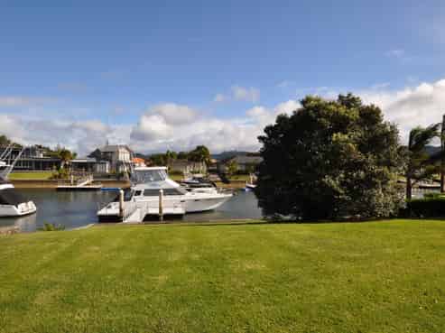 527 Waterways Parade, Pauanui
