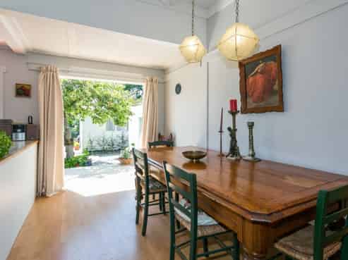 404 Jervois Street, Mayfair