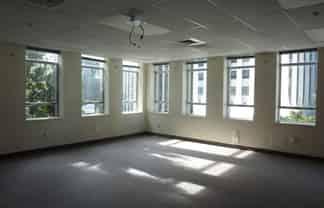 Barrrrgain floor in great condition