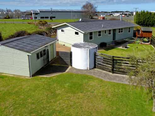 50 Old Ruffell Road, Te Rapa Park